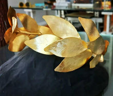 Carica l'immagine nel visualizzatore di Gallery, Ad Maiora (foglia di alloro)