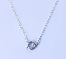 Load image into Gallery viewer, Close necklace