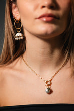 Carica l'immagine nel visualizzatore di Gallery, Pendente "Luna di Mare" con iniziale, cuore o quadrifoglio in argento dorato