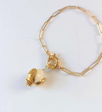 Carica l'immagine nel visualizzatore di Gallery, PUMO: i ciondoli "Loving Stones"
