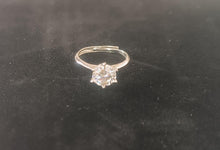 Carica l'immagine nel visualizzatore di Gallery, PROMESSA – Anello Solitario in Moissanite
