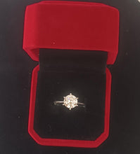 Carica l'immagine nel visualizzatore di Gallery, PROMESSA – Anello Solitario in Moissanite