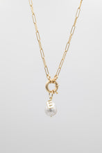 Carica l'immagine nel visualizzatore di Gallery, Pendente "Luna di Mare" con iniziale, cuore o quadrifoglio in argento dorato
