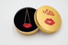Load image into Gallery viewer, Lolita necklace in 18 kt gold and enamelled ceramic mouth