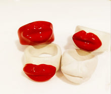 Carica l'immagine nel visualizzatore di Gallery, Anello Lolita in ceramica