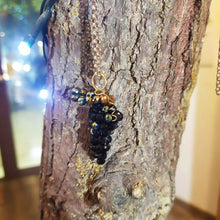 Load image into Gallery viewer, Grape bunch necklace