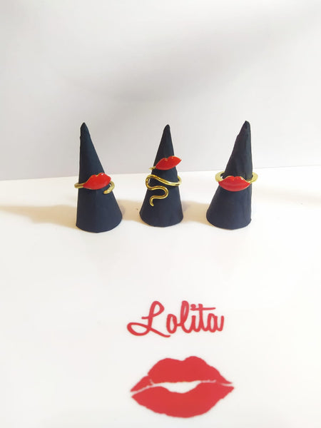 LOLITA Collection Ring 💋: the perfect gift, which speaks of Love, Friendship, Sisterhood... an unmissable lucky charm in our jewelry box 💋