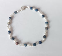 Carica l'immagine nel visualizzatore di Gallery, Bracciale "Due"
