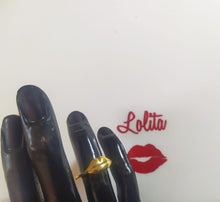 Carica l&#39;immagine nel visualizzatore di Gallery, Anello Lolita Charme

